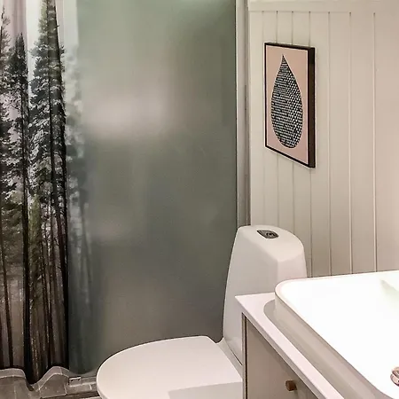 Svinget Iv Semesterbostad *